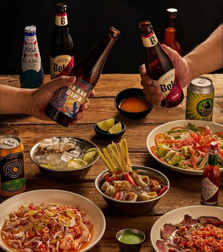 quang cao ruou bia 2 2